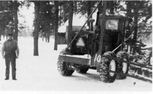 29%20early%20snow%20plow%20Clarence%20Hoard.jpg